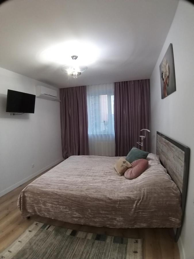 Центр Елітновобуд Яровиця 11 Lutsk Bagian luar foto